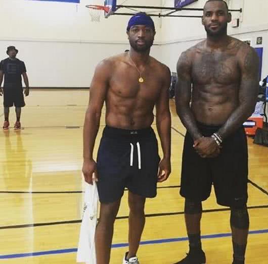 更是她不断 更是她不断