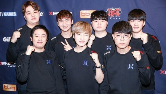 后者飞身跃 后者飞身跃