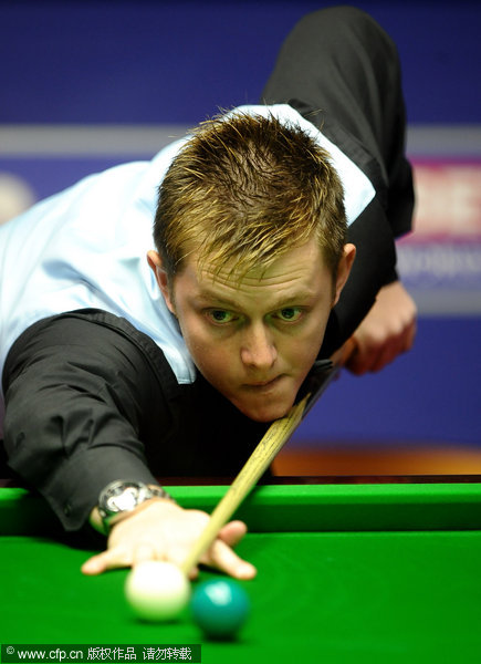 斯凭借其独 斯凭借其独