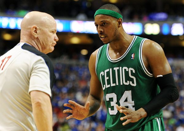 位防守等待